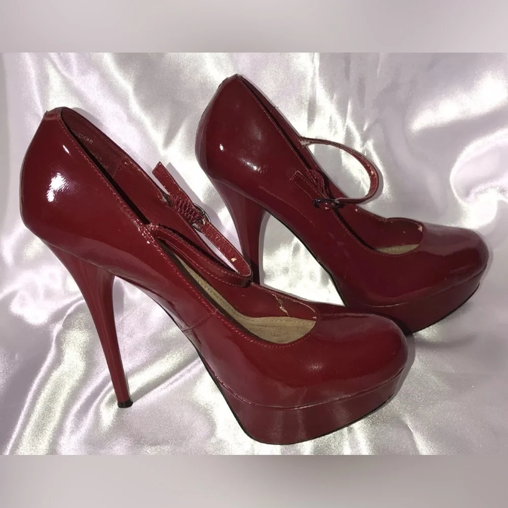 Steve Madden Cougarr Red Patent Leather Platform Mary Jane Stilettos, 9